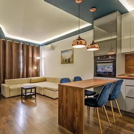 прекрасен деси 3 в нова сграда * Varna