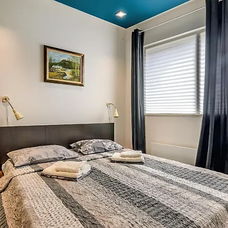 Appartement прекрасен деси 3 в нова сграда Varna